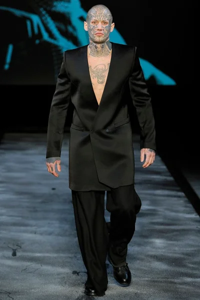 Look 9